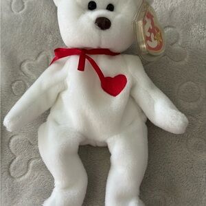 White TY Valentino 4058 with embroidered Red Heart & case. Highly Collectible!